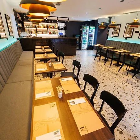 Prestige Design 3* Zadar