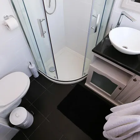 Oda ve Kahvaltı Prestige Design Zadar